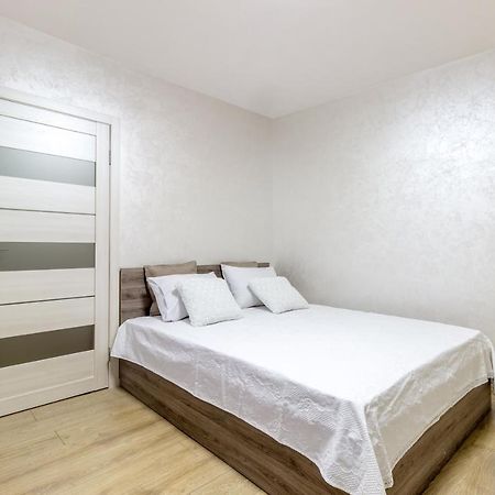 City Center Vip Studio Apartment Lviv Extérieur photo