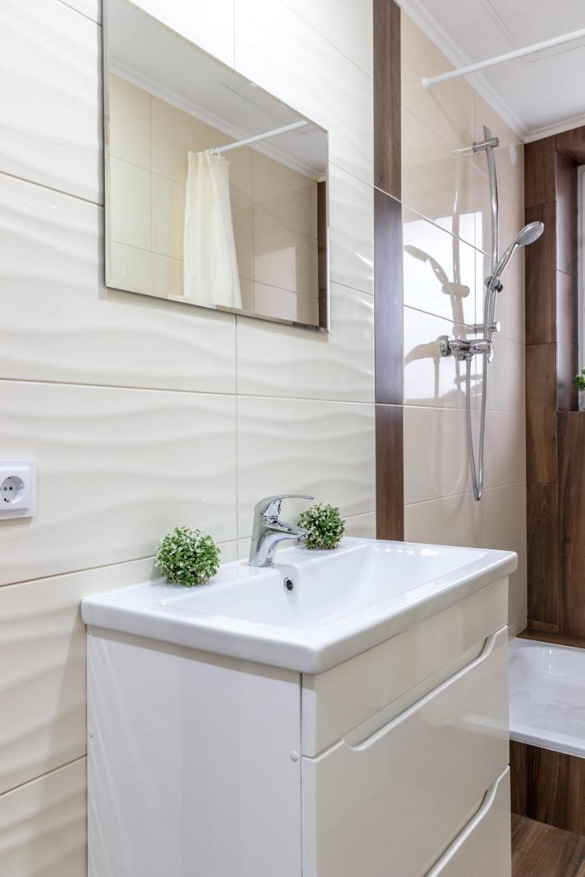 City Center Vip Studio Apartment Lviv Extérieur photo